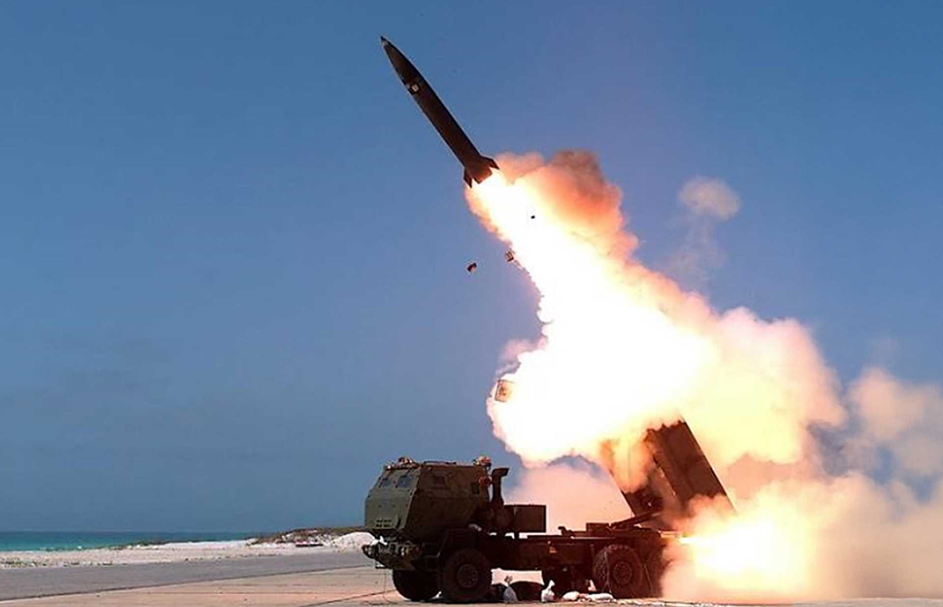 Lockheed Martin launches a U.S. Army PrSM Increment 2 missile from HIMARS during an August 2026 flight test focused on moving maritime-target engagement. (Photo credit: U.S. Army)
