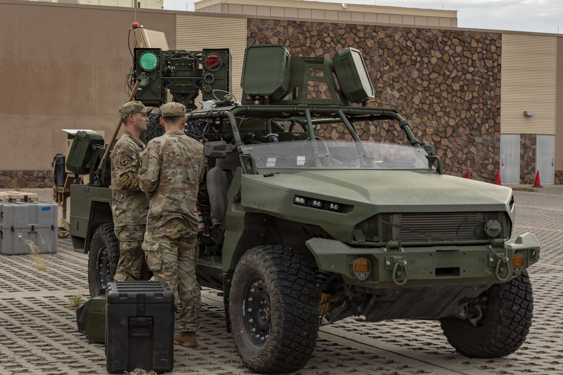 The U.S. Army tested an ISV-mounted 20 kW-class AMP-HEL laser at Fort Bliss to assess its mobile counter-drone capabilities and integration with systems supporting southern border operations (Picture Source: U.S. Army)
