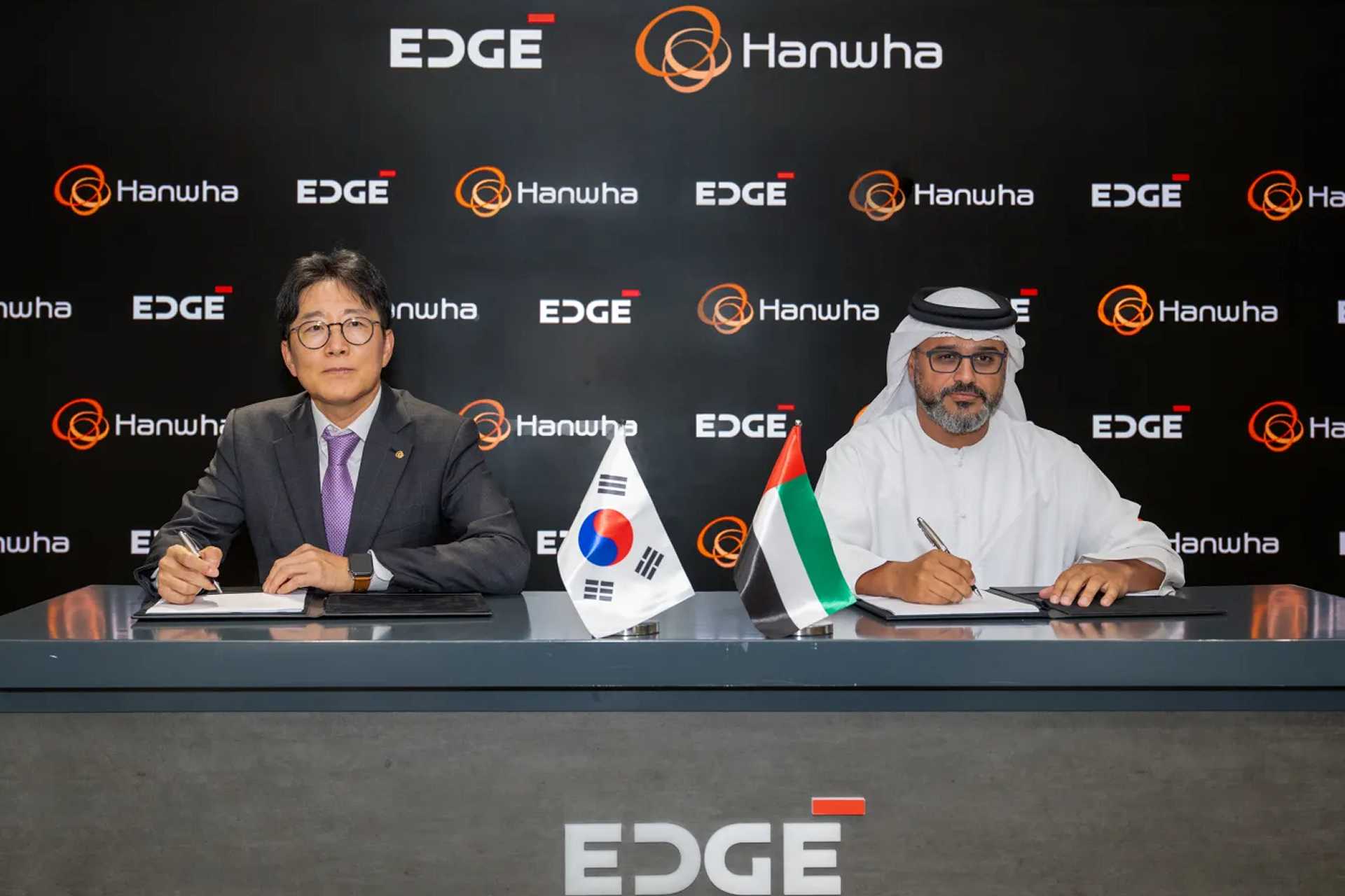 The UAE is now working with South Korea’s Hanwha to include the L-SAM and more M-SAM launchers in its air defense force while also expanding both local production and cooperation on the K239 Chunmoo. (Picture source: EDGE)