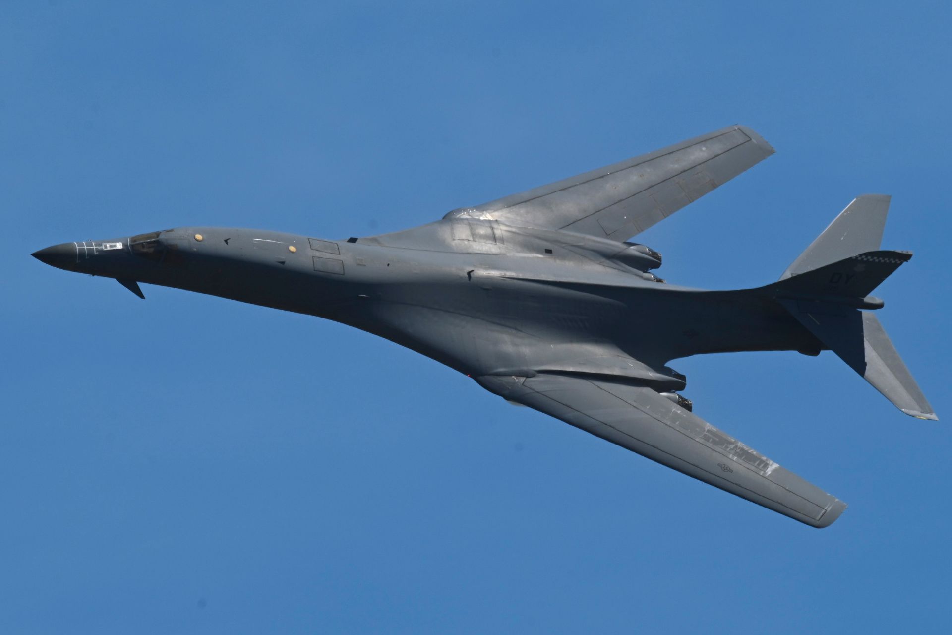 A U.S. Air Force B-1B Lancer from Dyess Air Force Base flies over Tampa Bay AirFest in Florida on March 30, 2024. The bomber remains a key U.S. long-range conventional strike aircraft as the Air Force sustains its fleet ahead of the B-21 Raider transition. (Picture source: US DoD)