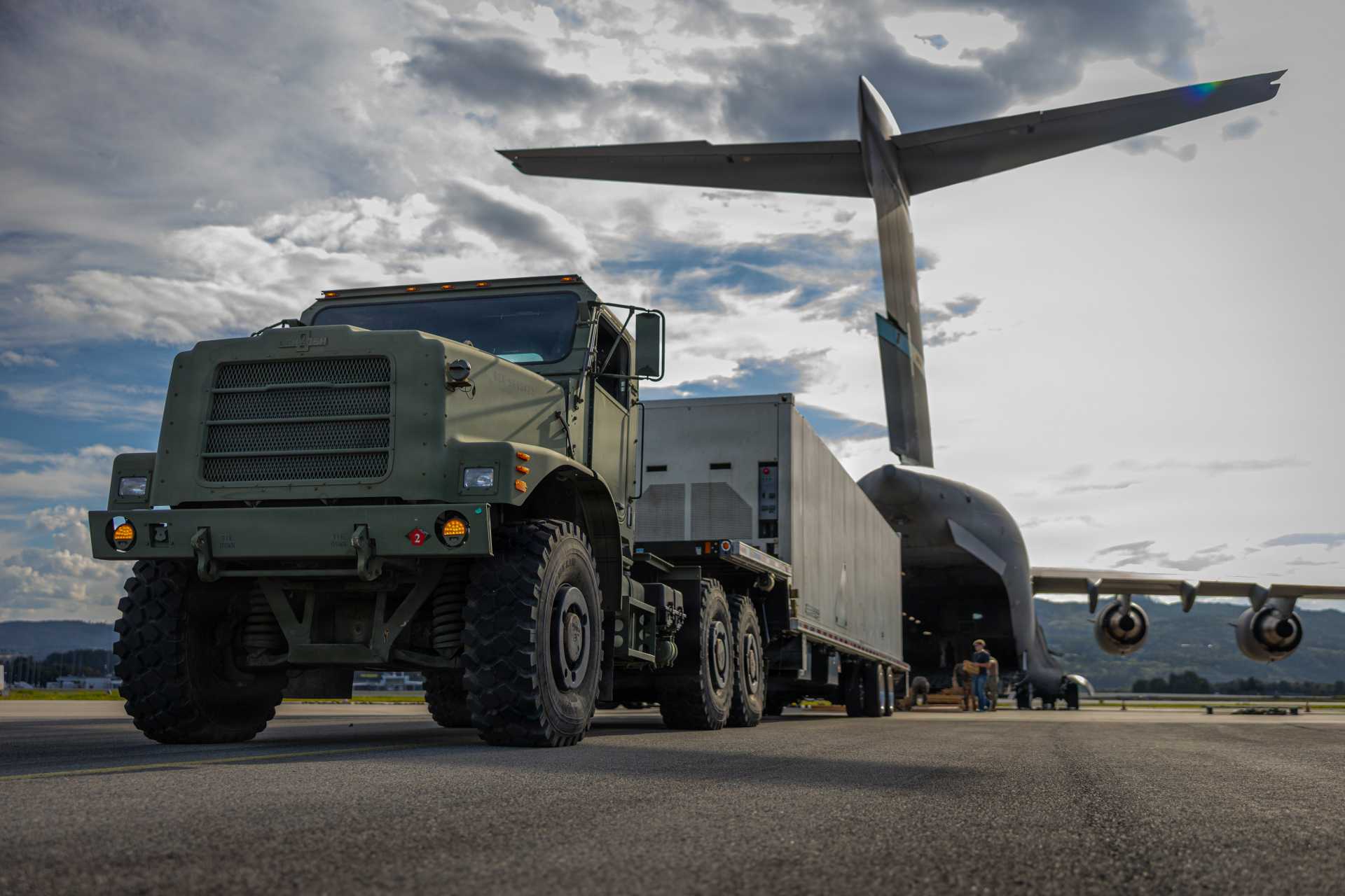 The Containerized Launching System (CLS) is a transportable U.S. Navy missile launcher that packs four Mk 41-derived strike-length launch cells inside a 40-ft container, allowing weapons such as the SM-6 and Tomahawk to be deployed without needing a permanent VLS. (Picture source: US DoD)