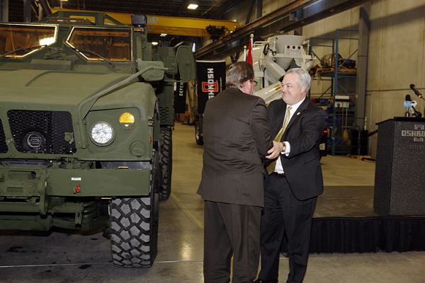 Oshkosh Defense, a division of Oshkosh Corporation (NYSE:OSK), today unveiled its prototype for Canada’s Tactical Armoured Patrol Vehicle (TAPV) program, as well as the company’s plans to work with its subsidiary, London Machinery, Inc. (LMI), to leverage that company’s new facility in London, Ontario, in pursuit of Canadian Department of National Defence (DND) vehicle programs. 