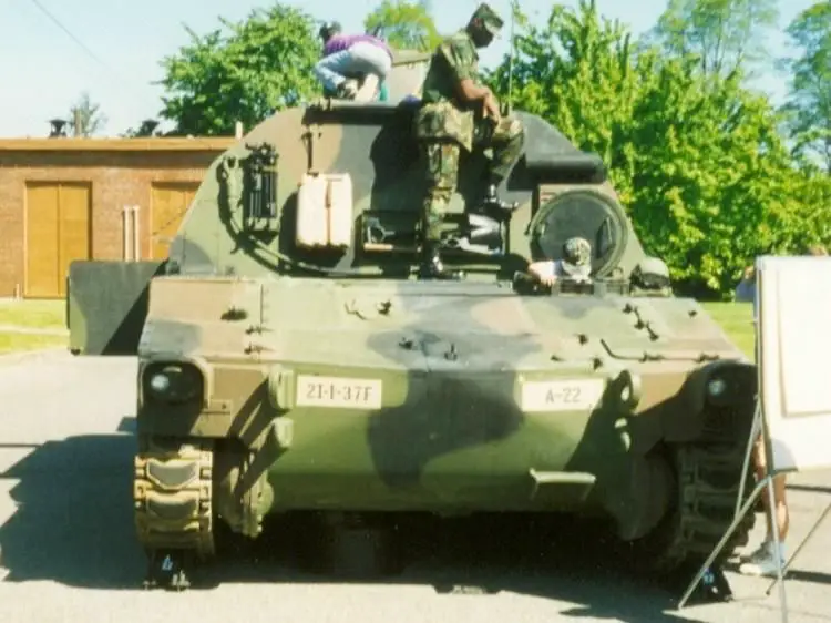 M992 FAASV Field Artillery Ammunition Supply armoured vehicle US army