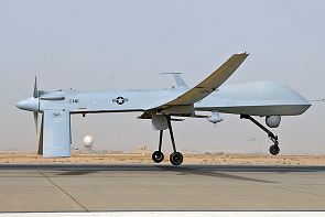 MQ-1 Predator unmanned aerial vehicle UAV data sheet specifications information description intelligence identification pictures photos images US Army United States American defence industry Law enforcement homeland security vehicle