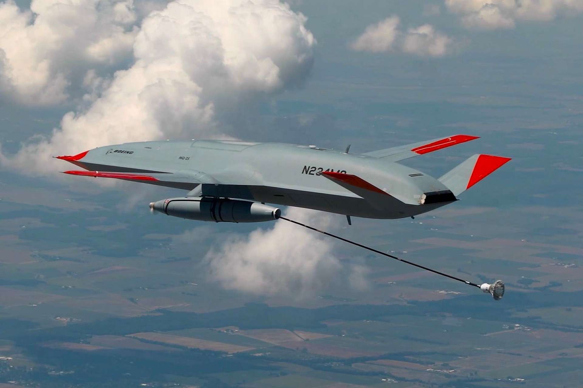 MQ-25A Stingray Boeing carrier-based unmanned aerial refueling aircraft United States Navy specifications technical review data fact sheet pictures video