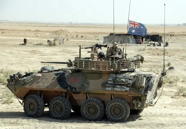 Aslav gun 25mm wheeled armoured infantry fighting vehicle Australian Army 640