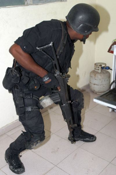 Haiti Haitian Police Army ranks military combat field ...