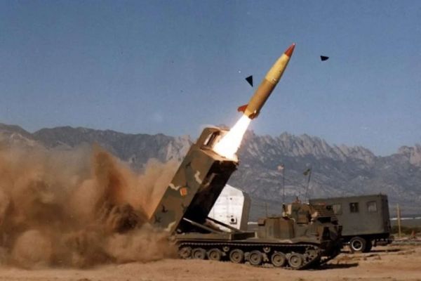 M39 Army Tactical Missile System ATACMS United States specifications technical review data fact sheet variants M39 Block I M39A1 Block IA ATACMS Block II pictures video