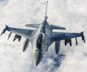 A Royal Bahraini Air Force F-16 Block 70 receives fuel from a U.S. Air Force Reserve KC-135 over Southern California during developmental testing at Edwards Air Force Base. (Picture source: US DoD)