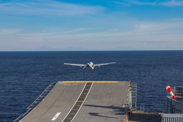 Bayraktar TB3 naval UCAV drone Baykar Türkiye specifications technical review data fact sheet armament weapons sensors payload carrier capability pictures video.