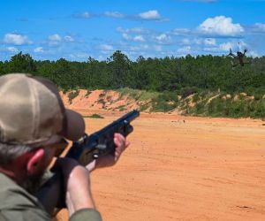 A 31st Air Task Force cadre member engages a drone near Hurlburt Field, Florida, on August 7, 2026, during training of the U.S. Air Force’s evolving layered counter-drone defense concept. (U.S. Air Force photo by Staff Sgt. Ty Pilgrim)