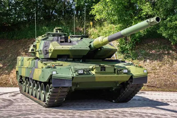Strv 123A Swedish main battle tank Leopard 2 REMO modernization specification technical review data fact sheet armament protection combat equipment pictures video