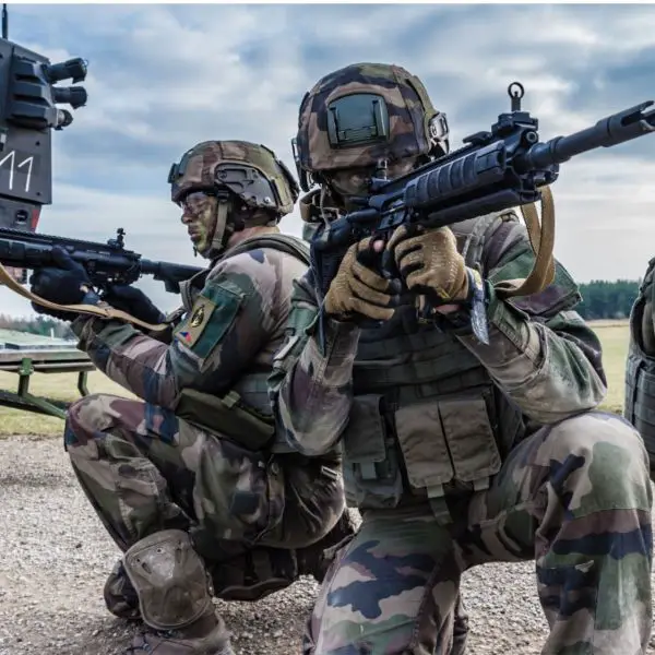 The two calibers cover a large share of the French military’s frontline small-arms requirements. The 5.56x45 mm cartridge is used by the HK416F assault rifle and the FN Minimi light machine gun, while the heavier 7.62x51 mm round feeds weapons including the FN MAG 58 and several precision rifles. (Picture source: French MoD)