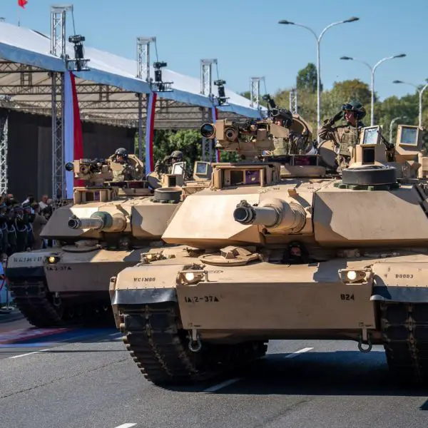 U.S. Army M1A2 Abrams tanks from the 2nd Battalion, 37th Armored Regiment, parade through Warsaw during Poland’s Armed Forces Day on August 15, 2026, as part of the NATO Forward Land Forces Battle Group-Poland.  (Picture source: Poland MoD)