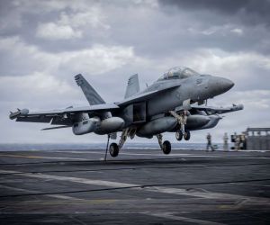 The U.S. Navy awarded L3Harris an $876.4 million contract modification to advance the Next Generation Jammer Low Band, strengthening the EA-18G Growler’s future electronic-attack capability (Picture Source: U.S. Navy)