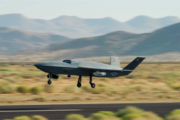 YFQ-42A FQ-42A General Atomics autonomous Collaborative Combat Aircraft CCA technical data fact sheet pictures video