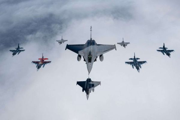 French Rafale F4s trained alongside Japanese F-2 fighters at Hyakuri Air Base during PÉGASE 26, pairing combat-aircraft operations with A330 MRTT Phénix refuelling drills (French Air Force)