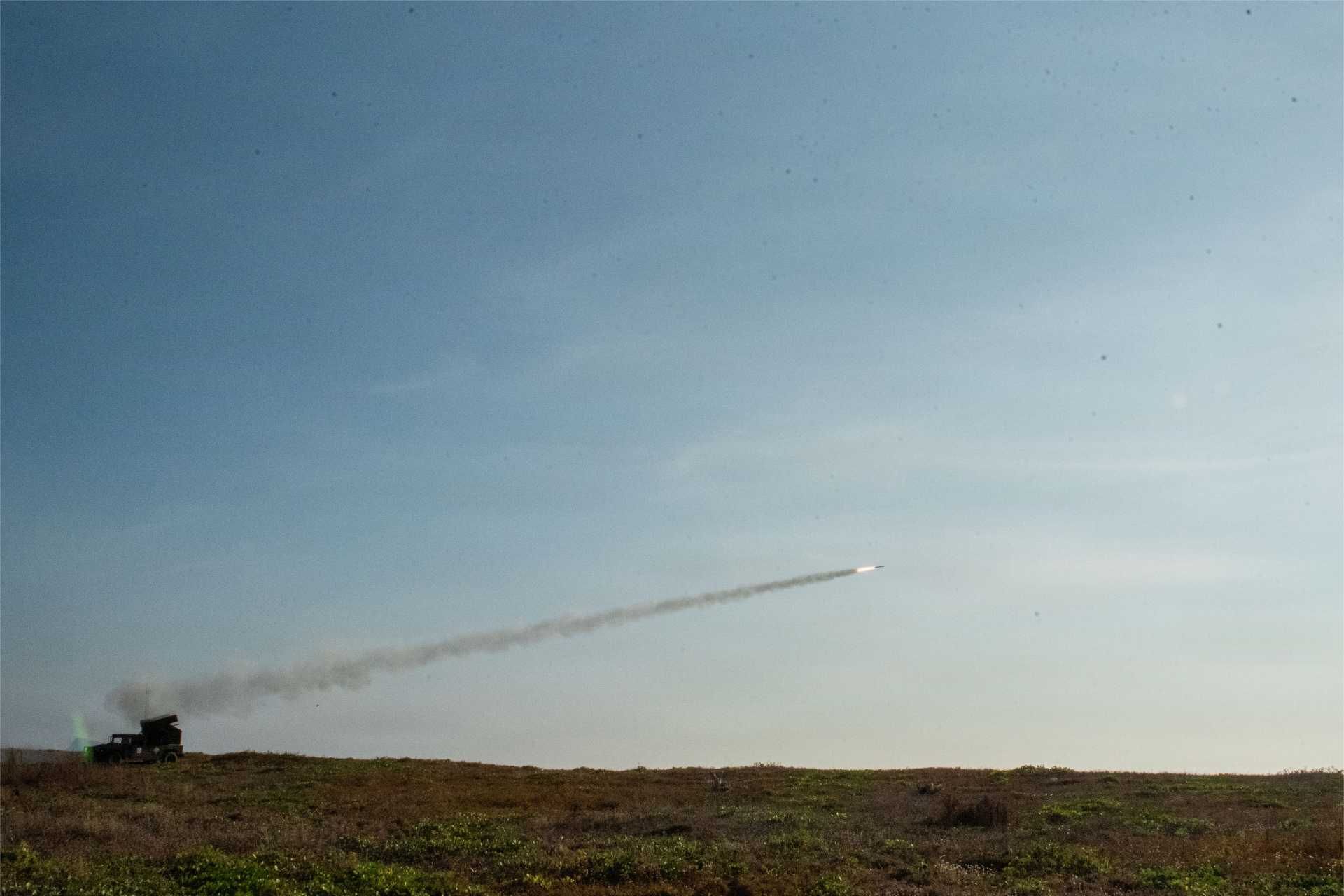 An AN/TWQ-1 Avenger short-range air defense system operated by Echo Battery, 6th Battalion, 52nd Air Defense Artillery Regiment, launches an FIM-92 Stinger missile to intercept and destroy a Griffon Aerospace MQM-170C Outlaw G2 Group 3 drone during an integrated air and missile defense live-fire exercise at Naval Station Leovigildo Gantioqui, Philippines, as part of Exercise Balikatan 2026 on April 27, 2026.