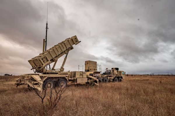 A U.S. Army Patriot air defense launcher at Fort Sill, Oklahoma, on October 25, 2019. The United Kingdom is funding additional U.S.-made Patriot missiles for Ukraine through NATO’s PURL mechanism as part of a $135 million air defense package. (Picture source: US DoD)