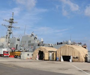 Arleigh Burke-class guided-missile destroyer USS Pinckney (DDG 91) alongside Changi Naval Base during a ship repair and maintenance exercise in Singapore in January 2026. The U.S. Navy is developing containerized expeditionary repair facilities to support maintenance from dispersed locations away from major naval bases. (Picture source: US DoD)