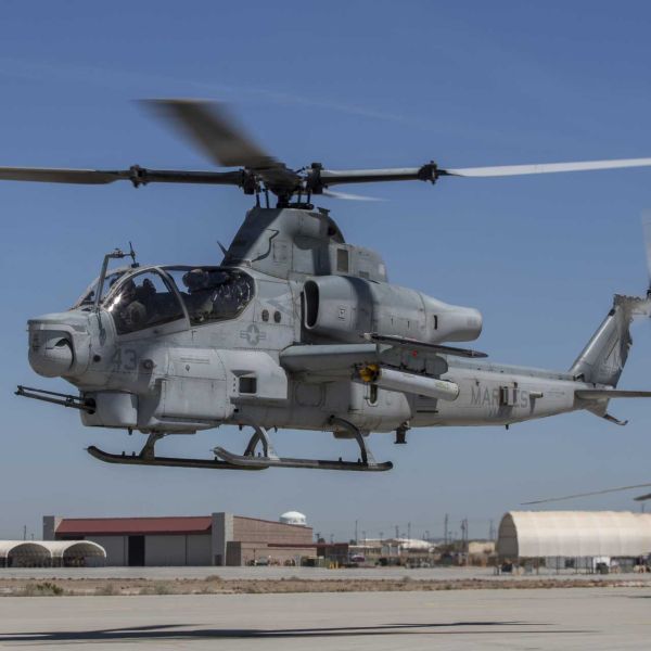On October 8, 2026, the U.S. Marine Corps announced that it had successfully tested laser-guided rockets fired from an AH-1Z Viper helicopter, confirming that Marines can safely practice accurate attacks in smaller firing areas to better prepare for combat missions from temporary bases. (Picture source: US DoD)