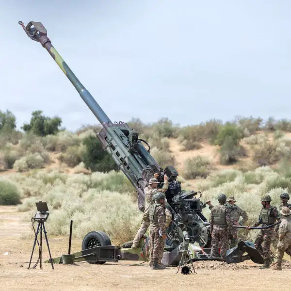 U.S. and Indian Army soldiers conduct maintenance on an M777 155 mm howitzer during bilateral artillery training at Mahajan Field Firing Range in Rajasthan on Sept. 19, 2026, as part of Yudh Abhyas 2026. (Picture source: US DoD)
