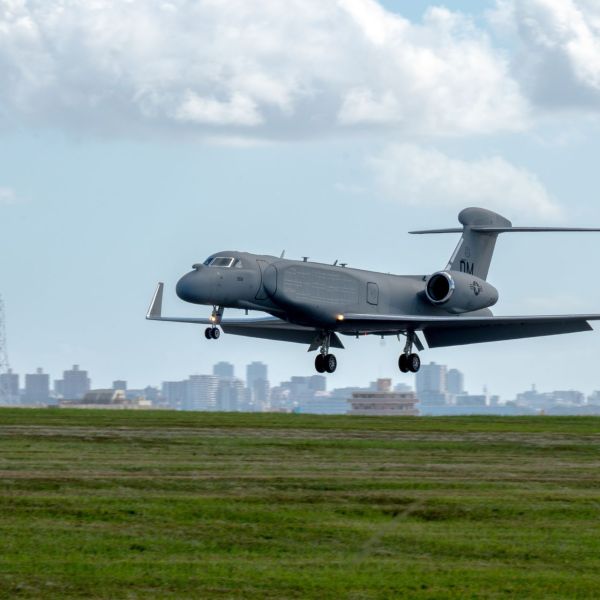 A U.S. Air Force EA-37B Compass Call lands at Kadena Air Base, Japan, on Sept. 27, 2025. (Picture source: US DoD)