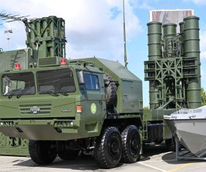 Azerbaijan introduced the Chinese HQ-9BE in 2025 to add a 260 km long-range air defense layer beyond its 200 km Russian S-300PMU-2 inventory. (Picture source: Army Recognition)