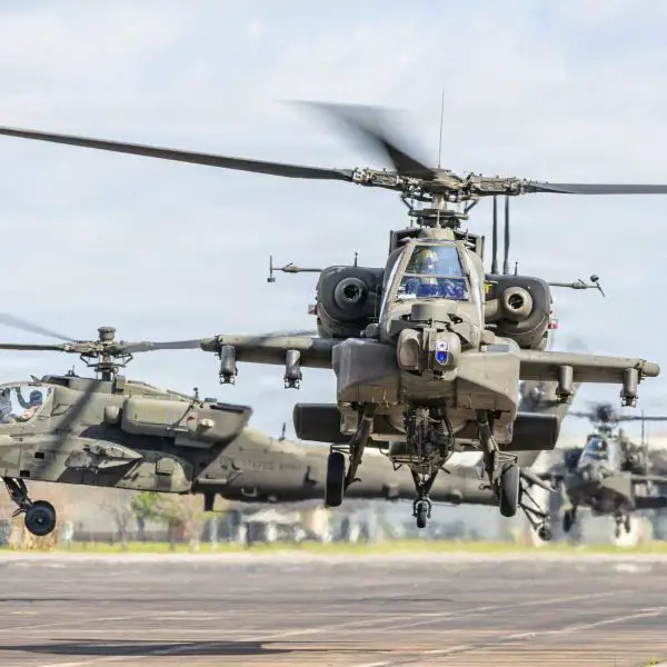 These 12 AH-64Es will join Israel's existing Apache fleet, which combines two generations of the U.S. attack helicopter: the AH-64A Peten, acquired in 1990, and the AH-64D Saraf, which followed in April 2005. (Picture source: US DoD)