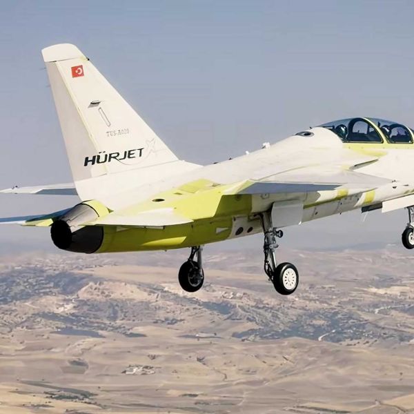 On August 30, 2026, the first production Hürjet built for the Turkish Air Force flew for 18 minutes, marking the transition from testing prototypes to testing aircraft that will actually be delivered to operational units. (Picture source: TAI)