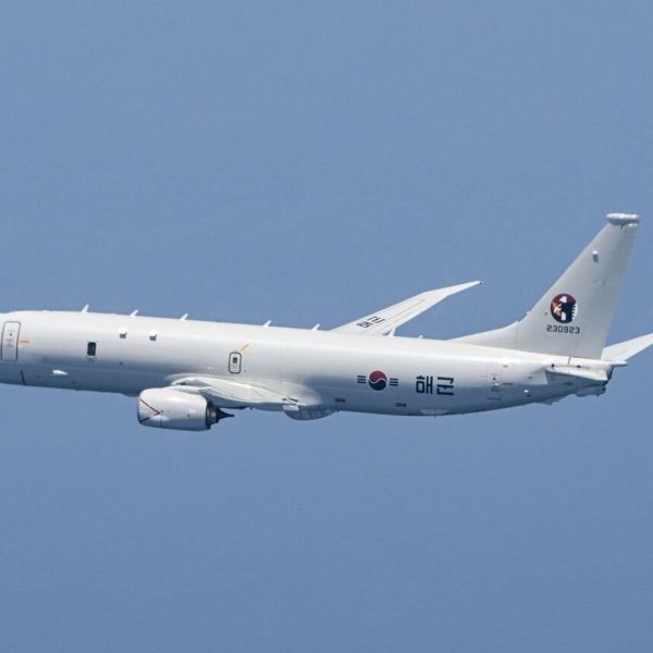 Republic of Korea Navy P-8A Poseidon demonstrates anti-submarine warfare capability during RIMPAC 2026 near Hawaii, using sonobuoys, tactical data links, and a simulated MK-54 torpedo attack to show South Korea’s readiness to detect and track hostile submarines (Picture source: ROK Navy).