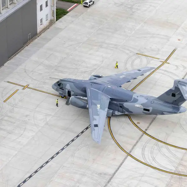 The first Czech C-390 Millennium carries a three-tone grey camouflage designed by Pavel Holý of the Military History Institute in Prague, and it is named after Brigadier General Karel Toman Mareš, the first commander of No. 311 Czechoslovak Bomber Squadron in the Royal Air Force. (Picture source: 24th Transport Air Force Base Prague-Kbely)