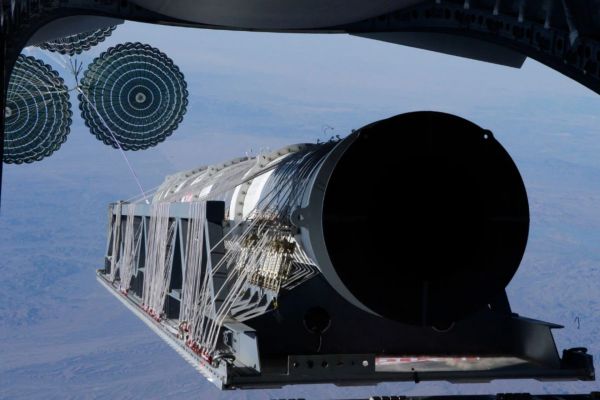 A Northrop Grumman Intermediate-Range Ballistic Missile target is extracted from a U.S. Air Force C-17 transport aircraft before air launch during missile defense testing (Picture source: Northrop Grumman)