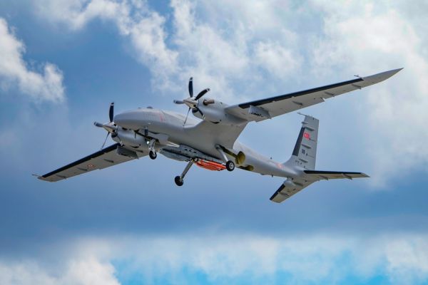 Bayraktar AKINCI strategic UCAV drone Baykar Türkiye specifications technical review data fact sheet armament sensors payload pictures video