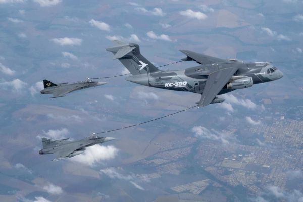 KC-390 Millennium multi-mission tactical transport aircraft specifications, technical review technical data fact sheet pictures video