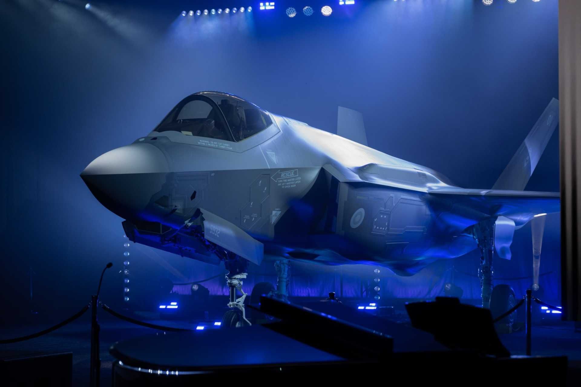 Finland’s HX Program, launched in 2014 to replace the F/A-18 C/D Hornet fleet, led to the selection of the F-35A on December 10, 2021, following a competitive assessment against the Rafale, Eurofighter Typhoon, Gripen, and F/A-18 Super Hornet. (Picture source: Finnish Air Force)