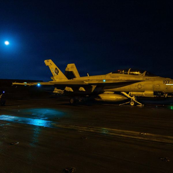 An F/A-18F Super Hornet from VFA-41 launches from USS Abraham Lincoln (CVN 72) during Operation Epic Fury. (Picture source: US DoD)