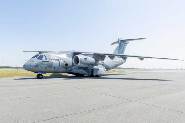 C-390 Millennium photo gallery 3