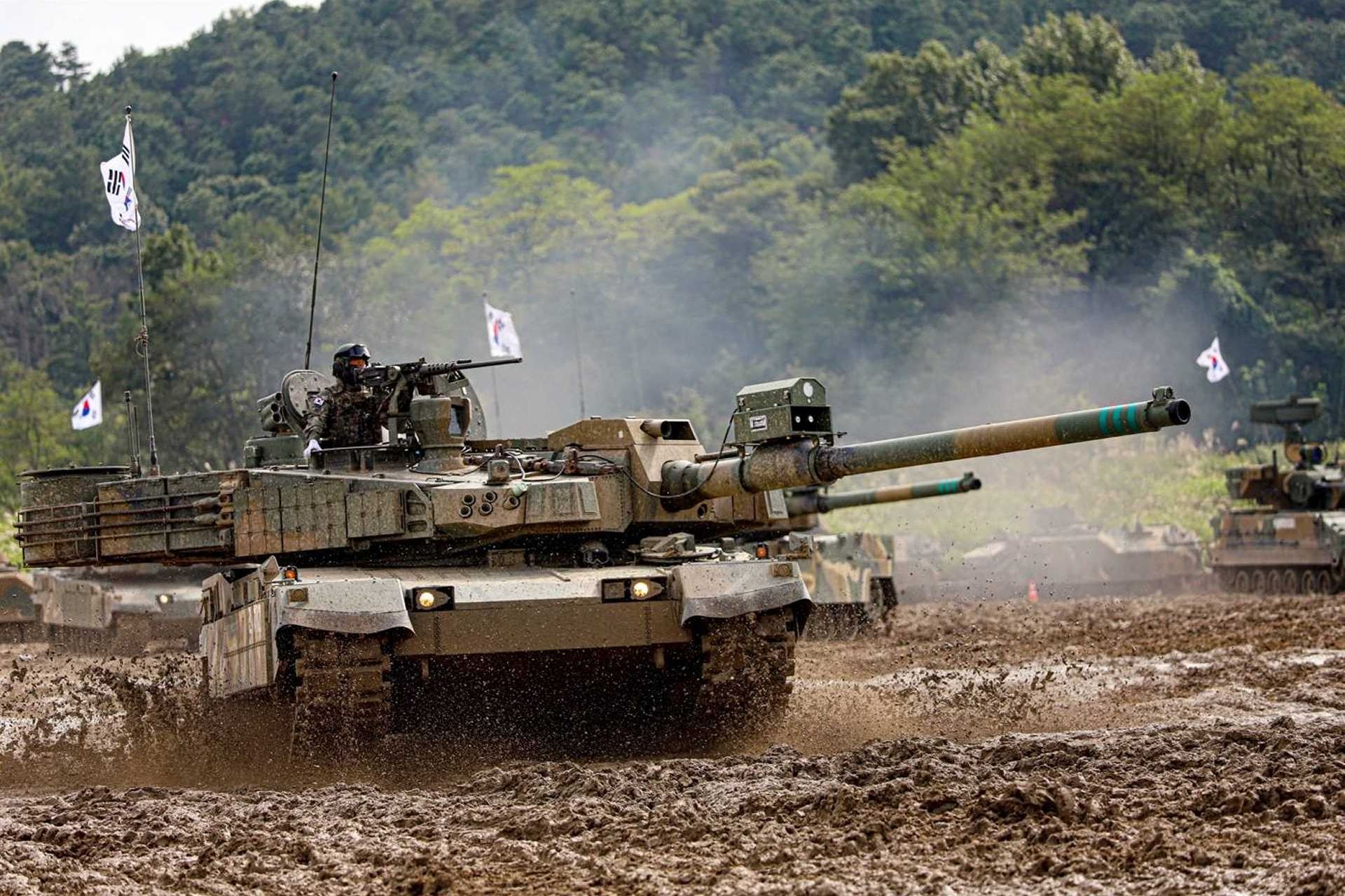 The K2 Black Panther attracted Morocco's attention due to its export availability and its suitability for hot and arid operating environments, thanks to the existence of the K2ME, a variant specifically tailored for such landscapes. (Picture source: South Korean Army)
