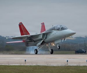 The T-7A Red Hawk lands for the first time at Joint Base San Antonio-Randolph, Texas, Dec. 5, 2025 (Picture source: US DoD)