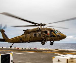 UH-60M Black Hawk utility helicopter specifications technical review technical data fact sheet pictures video