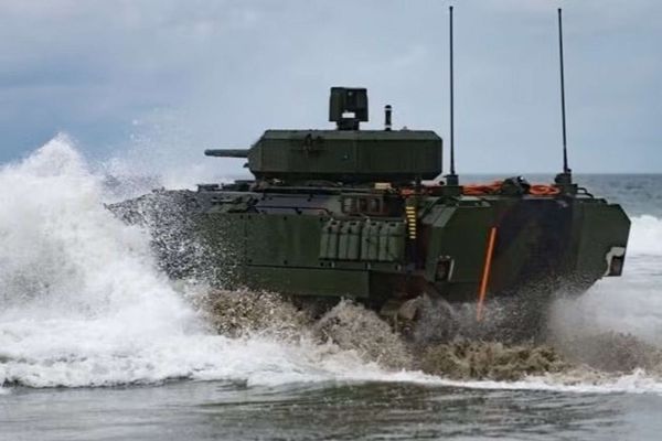ACV-30 Amphibious Combat Vehicle 30 mm cannon BAE Systems United States Marine Corps specifications technical review data fact sheet pictures video