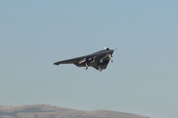 ANKA III low-observable unmanned combat aerial vehicle Turkish Aerospace Türkiye specifications technical review data fact sheet weapons sensors pictures video