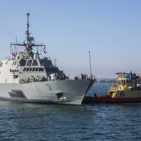 The USS Fort Worth became the sixth of 16 Freedom-class ships retired, following USS Freedom, USS Milwaukee, USS Detroit, USS Little Rock, and USS Sioux City, and its departure left ten Freedom-class ships in active service. (Picture source: US Navy)