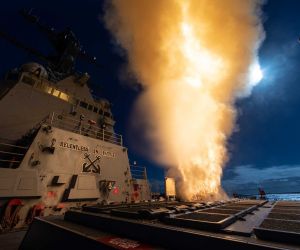 A U.S. Navy SM-3 Block IIA ballistic missile interceptor launches from the Arleigh Burke-class guided-missile destroyer USS McCampbell (DDG 85) off Hawaii during Flight Test Other-23 on February 8, 2024, demonstrating the ship’s Aegis ballistic missile defense capability.