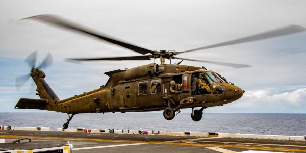 UH-60M Black Hawk utility helicopter specifications technical review technical data fact sheet pictures video