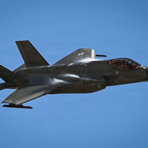 With more than 1,340 aircraft delivered and over twenty operators or customers across Europe, North America, the Middle East and the Indo-Pacific region, the F-35 has become the largest Western fighter aircraft program currently in service. (Picture source: US DoD)