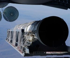 A Northrop Grumman Intermediate-Range Ballistic Missile target is extracted from a U.S. Air Force C-17 transport aircraft before air launch during missile defense testing (Picture source: Northrop Grumman)