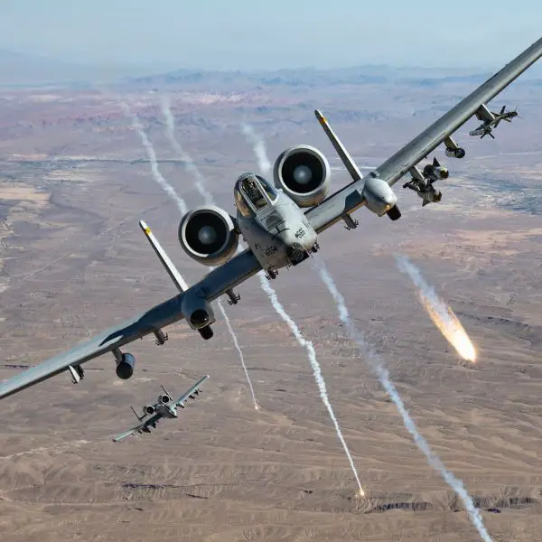 A U.S. Air Force A-10 Thunderbolt II assigned to the 66th Weapons Squadron releases defensive flares during an evasive maneuver over the Nevada Test and Training Range on May 28, 2026. (Picture source: US DOD)