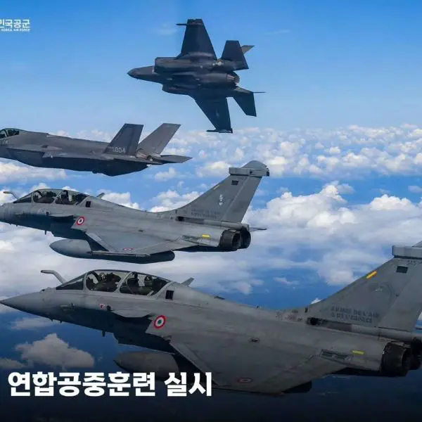 South Korean F-35A stealth fighters trained alongside French Rafale F4s at Cheongju Air Base, testing joint combat tactics and reciprocal aerial refueling during France’s PÉGASE 26 deployment (Picture Source: Republic of Korea Air Force)